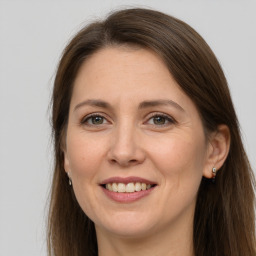 Charlotte Evans
